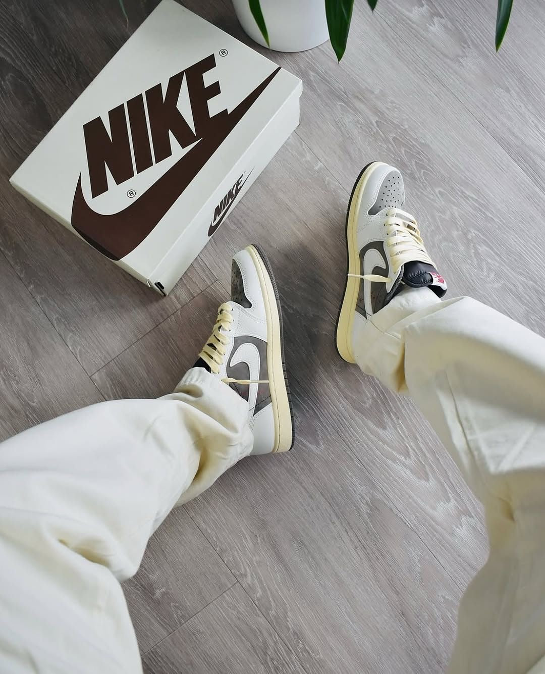 Air Jordan 1 Retro Low x Travis Scott “Reverse Mocha”