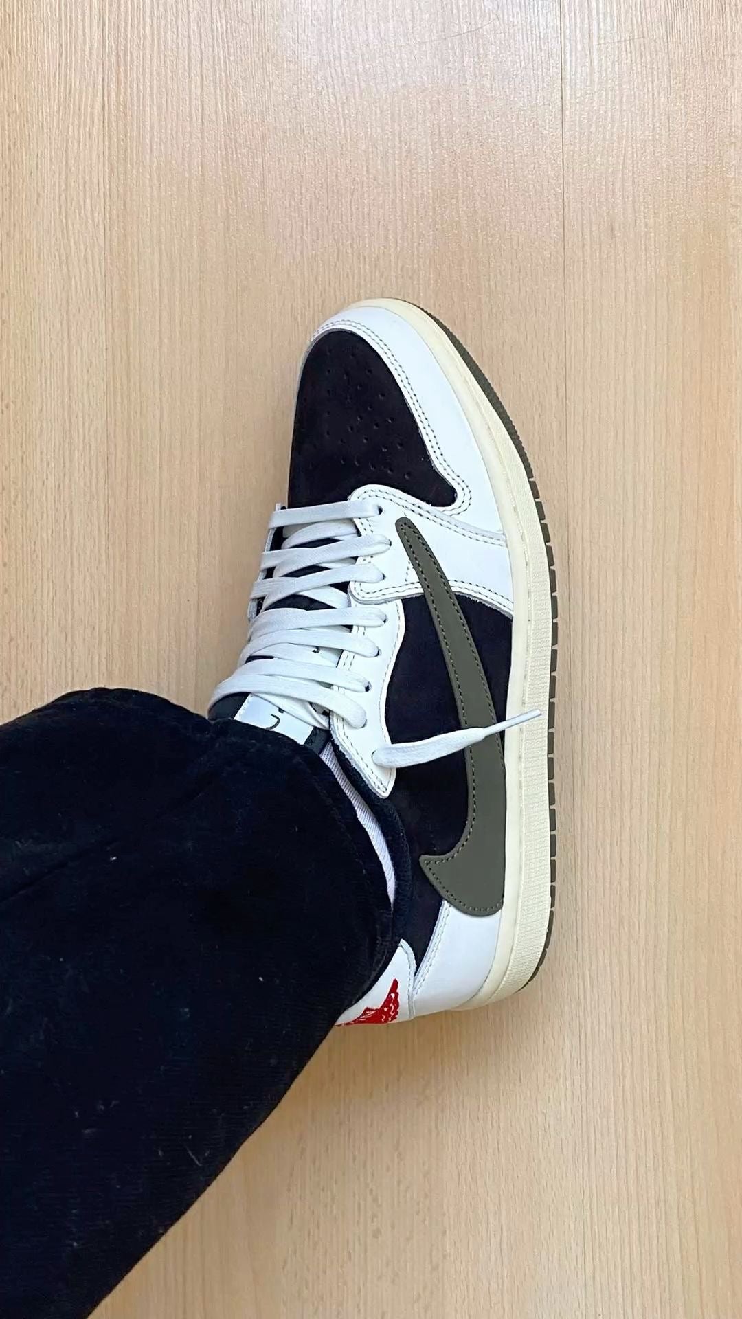 Air Jordan 1 Retro Low x Travis Scott “Olive”