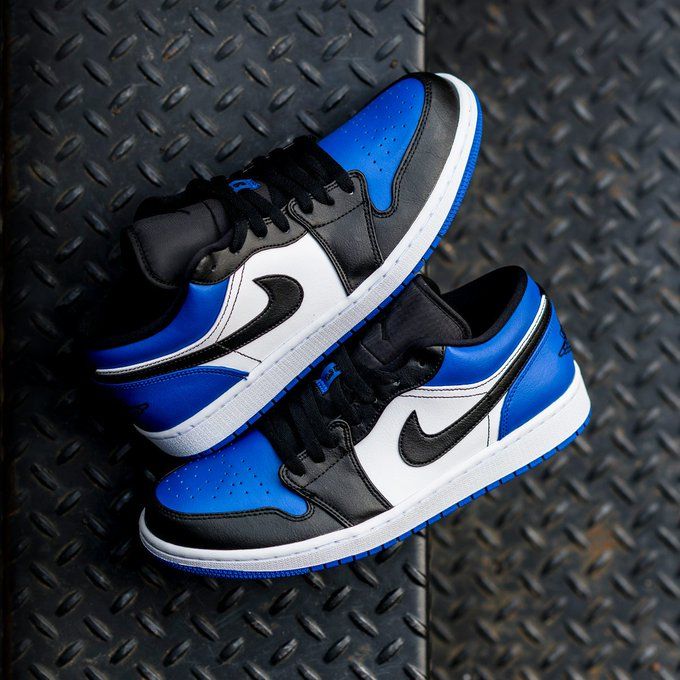 Air Jordan 1 Retro Low 'Royal Toe' Sneakers