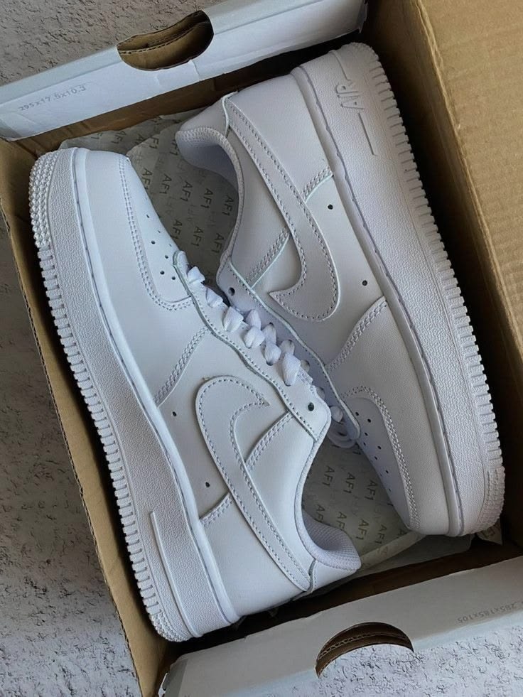 Airforce 1 '07 'Triple White' Sneakers Unisex