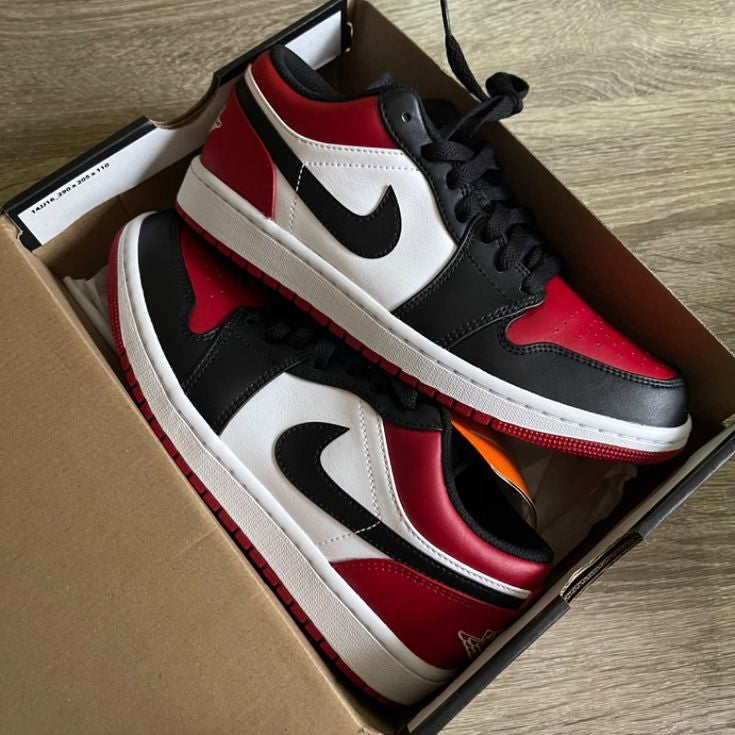 Air Jordan 1 Retro 'Bred Toe' Low Sneakers