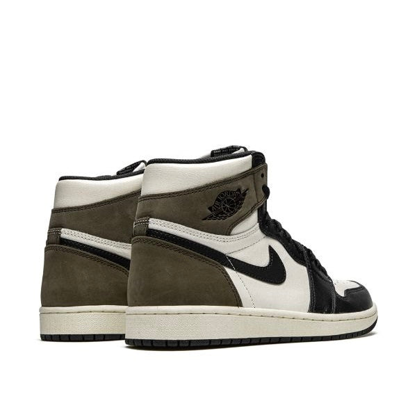 Air Jordan 1 Retro High "Dark Mocha" sneakers