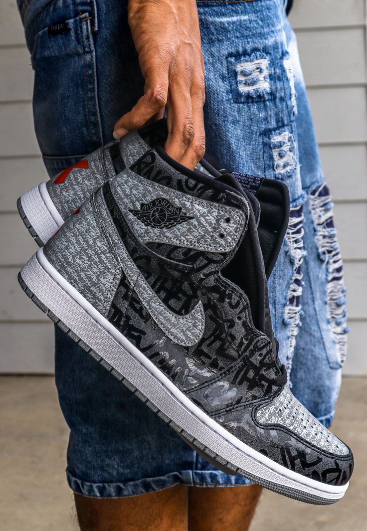 Air Jordan 1 Retro High 'Rebellionaire'