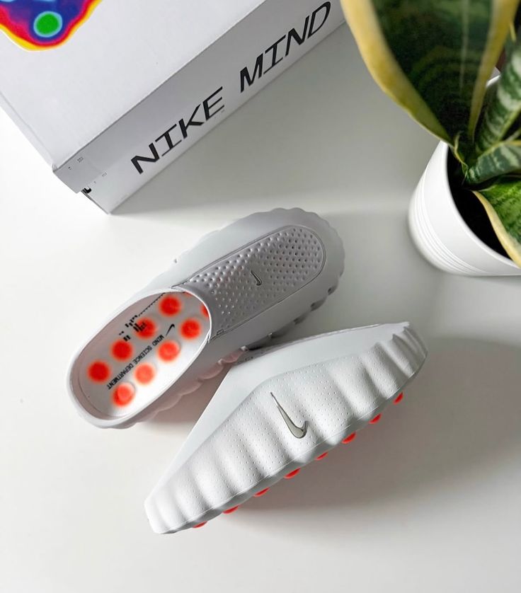 Mind 001 Slide 'Light Smoke Grey'