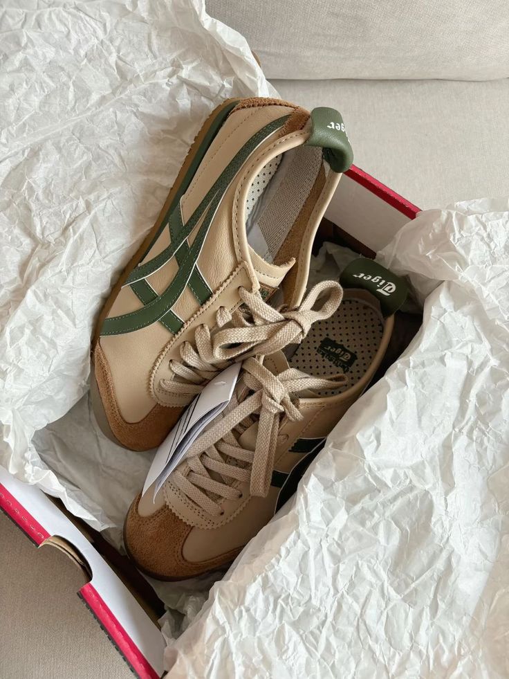Onitsuka Tiger Mexico 66 'Grass Green'