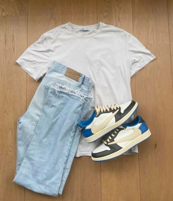 Air Jordan 1 Retro Low x Travis Scott 'Fragment Design'