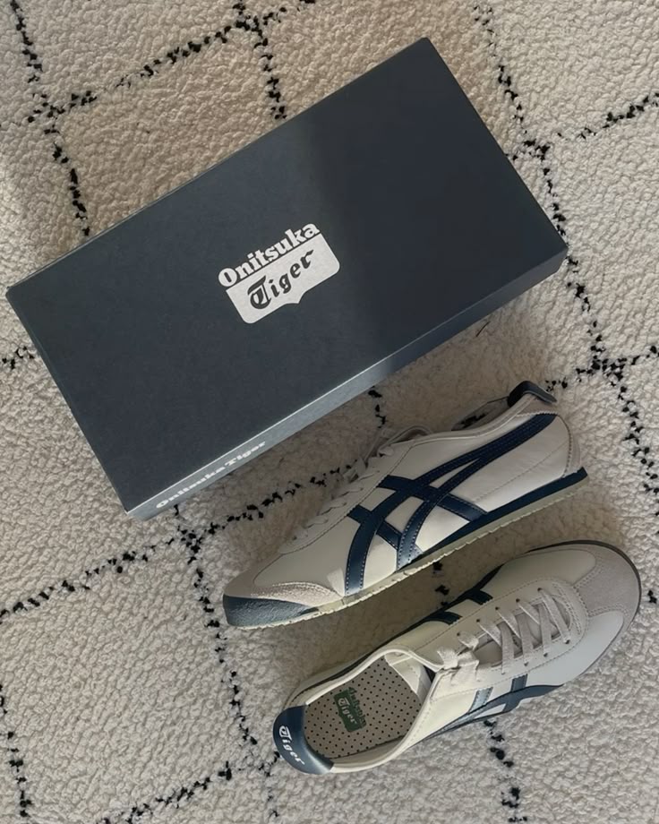 Onitsuka Tiger Mexico 66 'Birch Peacoat'